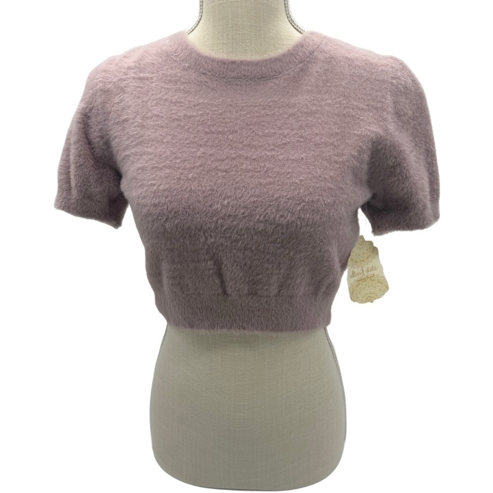 Altar’d State Soft Cropped Sweater Size M Fairy Boho Feminine Preppy Layer